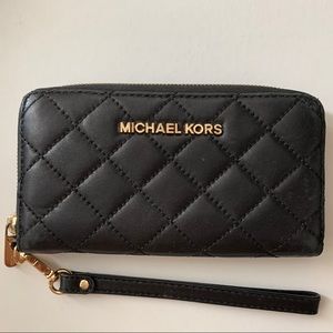 Michael Kors Quilted Wallet Wristlet